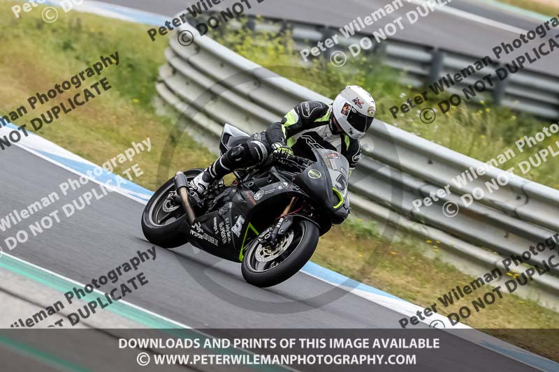 estoril;event digital images;motorbikes;no limits;peter wileman photography;portugal;trackday;trackday digital images